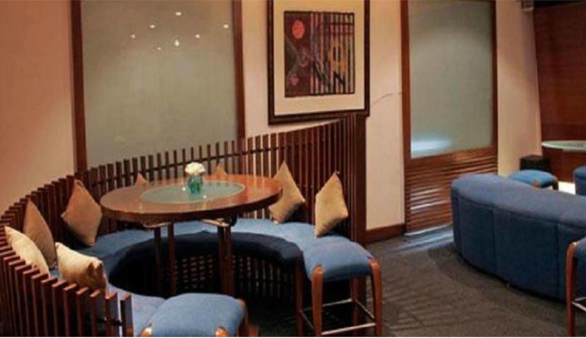 Hotel Diplomat, Colaba Mumbai Exteriör bild